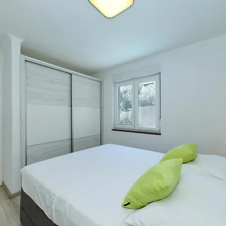 Alea Apartment