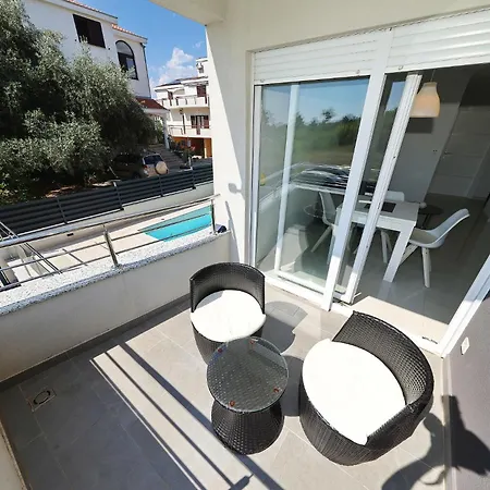 Apartment Alea *